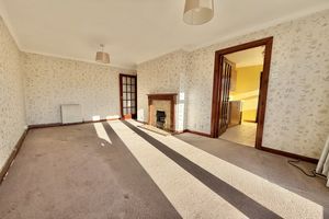 Living Room- click for photo gallery